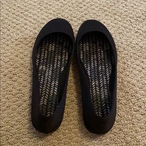 All black flats